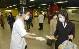 Atypical pneumonia education hits the rails