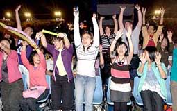 enthusiastic Harbour Fest audience