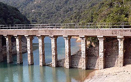 Tai Tam Upper Reservoir Masonry Aqueduct