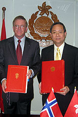 Tor Christian Hildan & Lai Tung-kwok