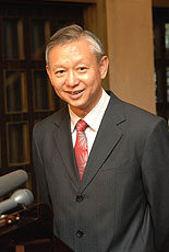 Ambrose Lee