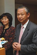 Ambrose Lee
