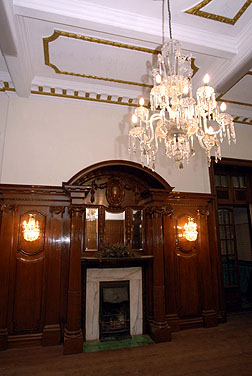 Kom Tong Hall - fireplace & crystal chandelier