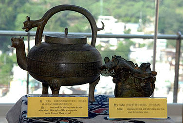 有關中國古代飲食的擺設