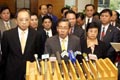 公務員事務局局長會見新聞界