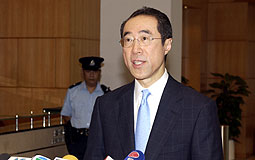 唐英年