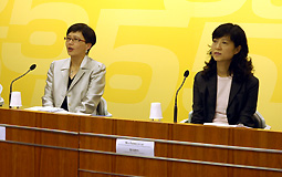 俞宗怡（左）和黎高穎怡會見記者