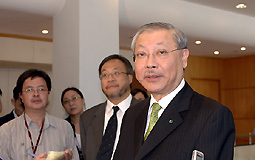 Michael Suen