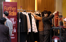 7月份百貨公司貨品銷貨量升11.8%