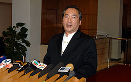 Stephen Ip on QDII expansion