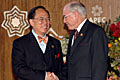 Donald Tsang meets John Howard