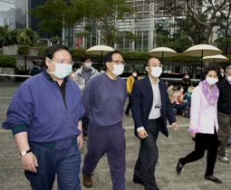 民政事務局局長何志平