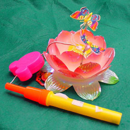 Toy lantern