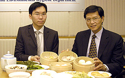 Dr Ho Yuk-yin