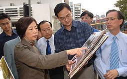 廖秀冬巡视黄大仙
