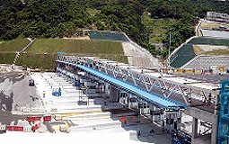 尖山隧道收费广场