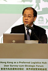 運輸及房屋局常任秘書長（運輸）何宣威