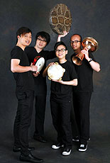 四撃頭敲擊樂團