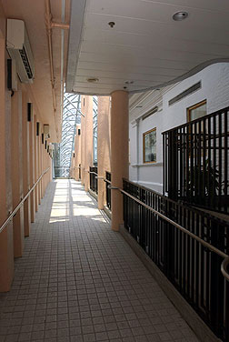 Centre corridor